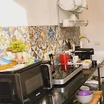 לינה וארוחת בוקר Paradice In
