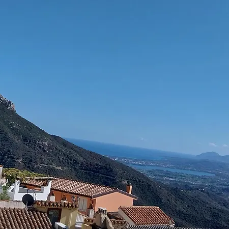 Paradice In Frühstückspension Baunei